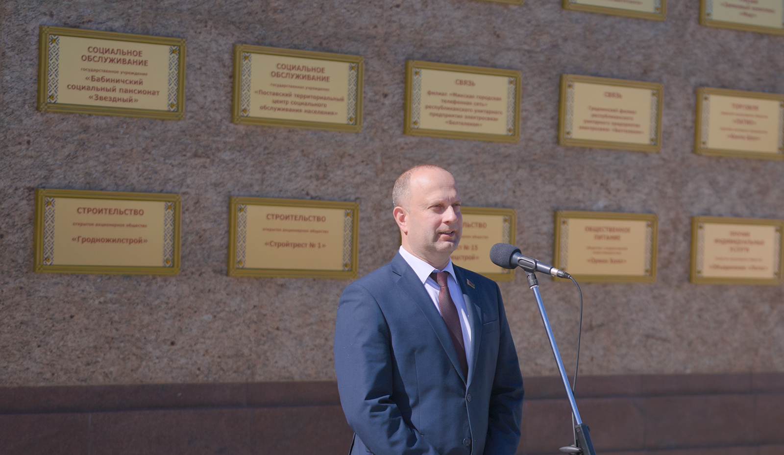 001146_100560_inmain.jpg