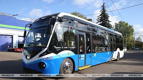 Belarusian company “Belkommunmash” developed the first right-hand electric bus in the CIS