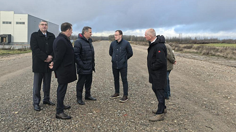 Employees of the Minsk FEZ administration, led by its head Anatoly Kalinin, accepted Street No. 8