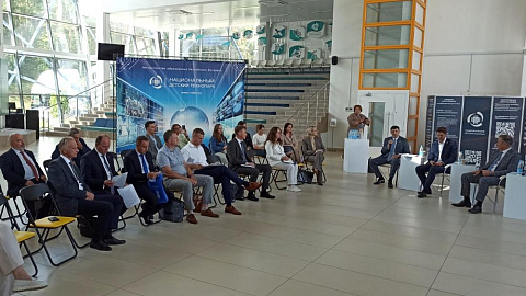 Experts discussed investment opportunities and partnership strategies for the development of FEZs and SEZs in Minsk