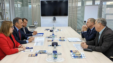 A working meeting between the administration and resident LLC M1M4 was held in the Free Economic Zone Minsk